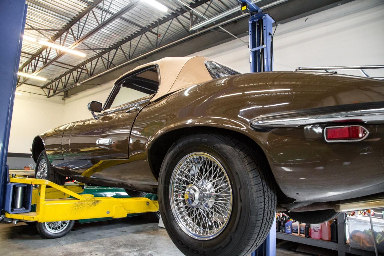 1973 Jaguar XKE V12 ROADSTER 4 SPD