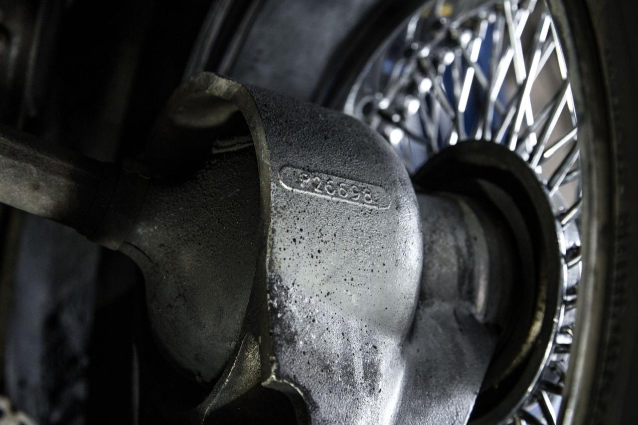 1973 Jaguar XKE V12 ROADSTER 4 SPD