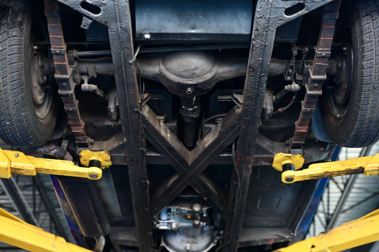 1954 Austin - Healey 100-4 BN1 LEMANS PKG