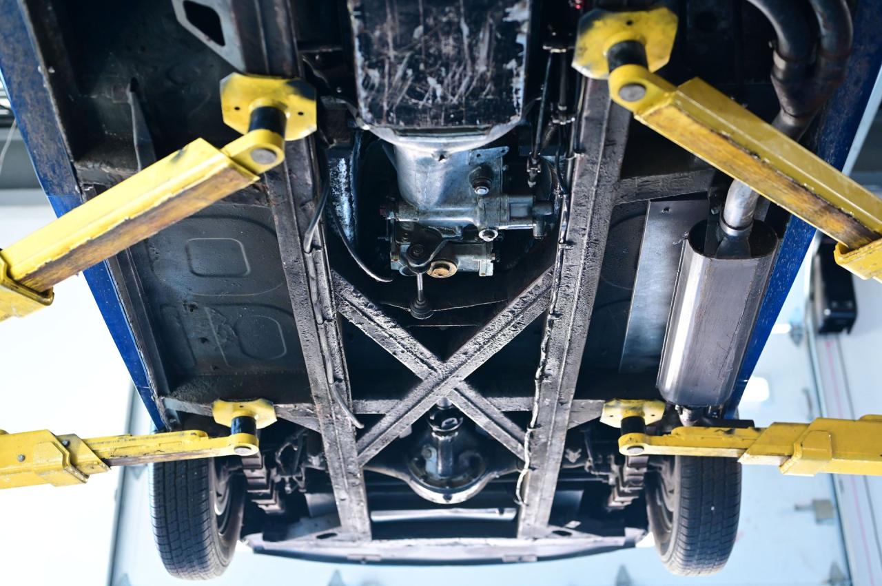 1954 Austin - Healey 100-4 BN1 LEMANS PKG