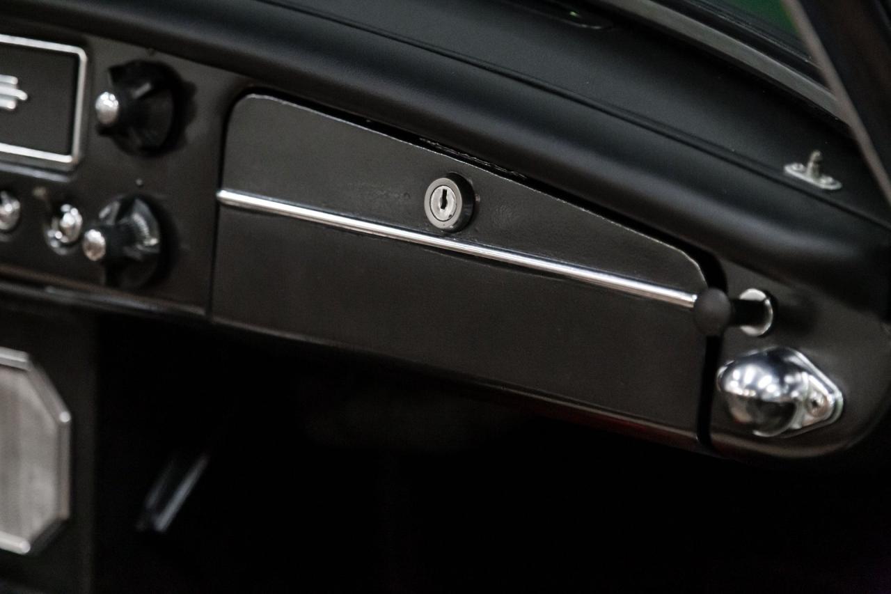 1967 MG RESTORED MG B