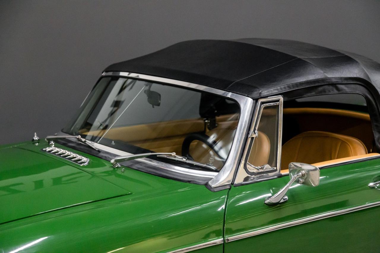 1967 MG RESTORED MG B