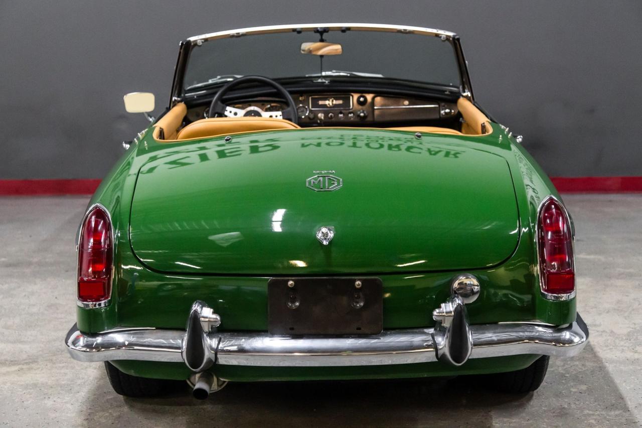 1967 MG RESTORED MG B
