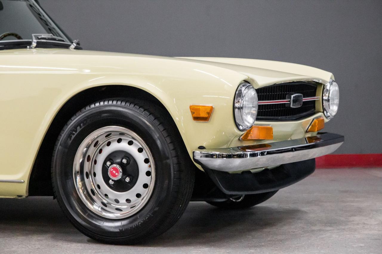 1971 Triumph FUEL INJECTED OVERDIVE TR6