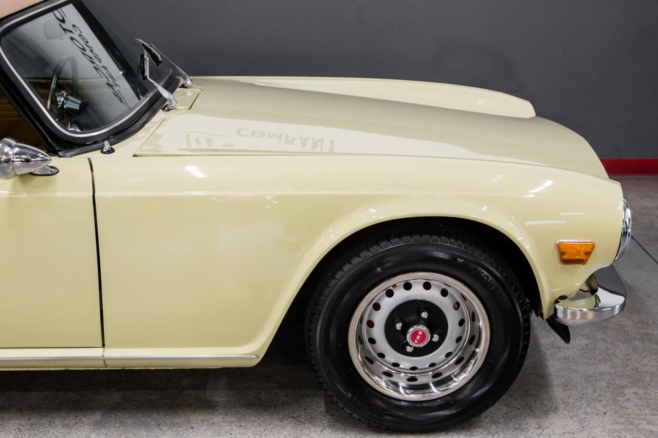 1971 Triumph FUEL INJECTED OVERDIVE TR6