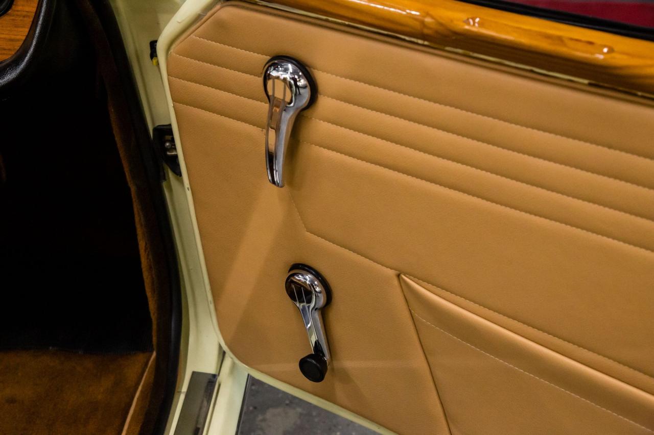 1971 Triumph FUEL INJECTED OVERDIVE TR6