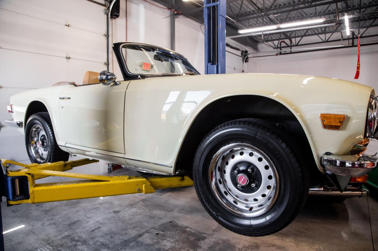 1971 Triumph FUEL INJECTED OVERDIVE TR6