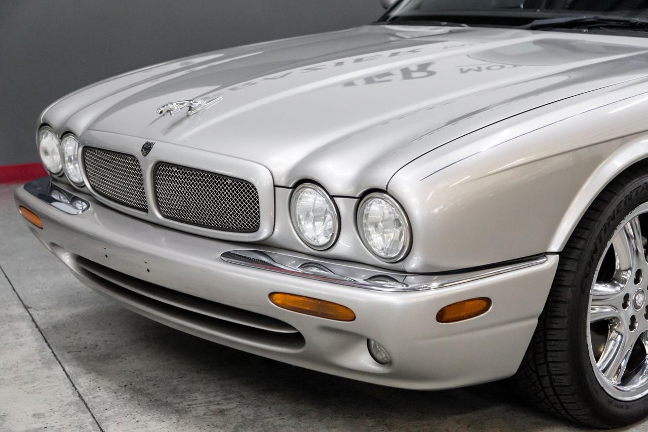 1999 Jaguar XJR SUPERCHARGED V8