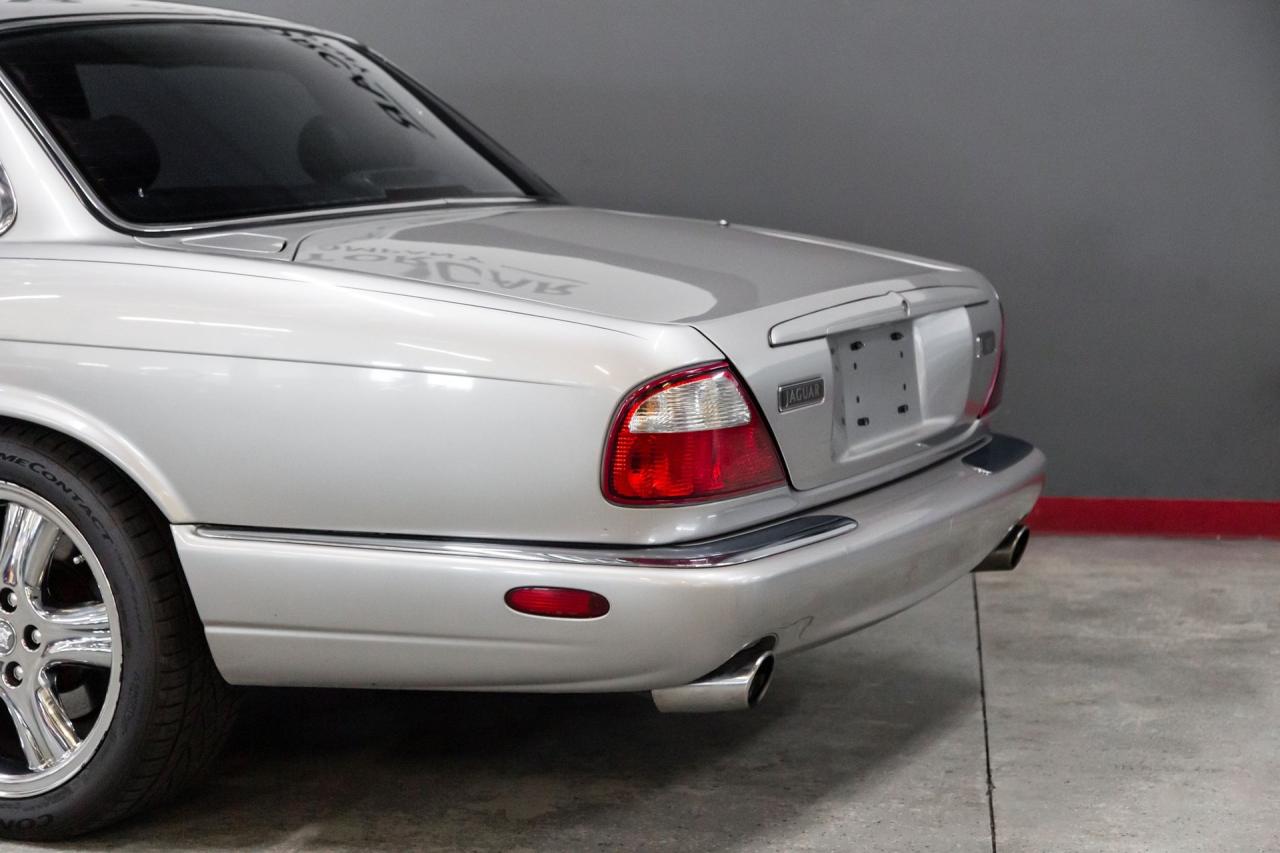 1999 Jaguar XJR SUPERCHARGED V8