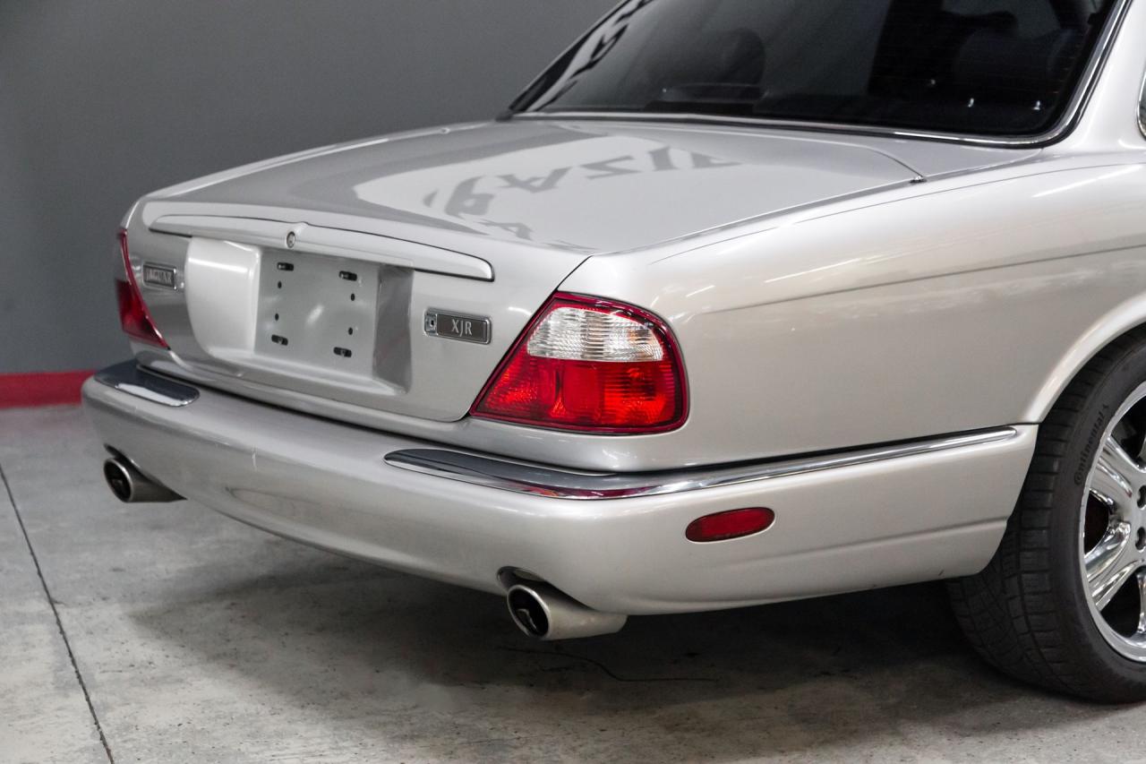 1999 Jaguar XJR SUPERCHARGED V8