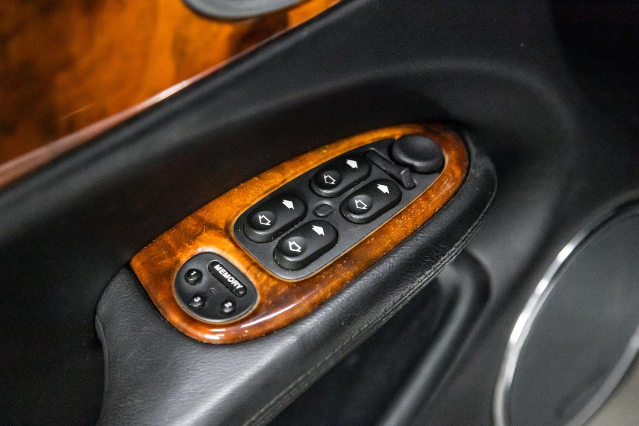 1999 Jaguar XJR SUPERCHARGED V8