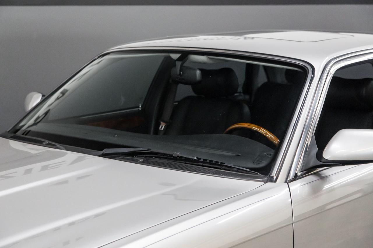 1999 Jaguar XJR SUPERCHARGED V8