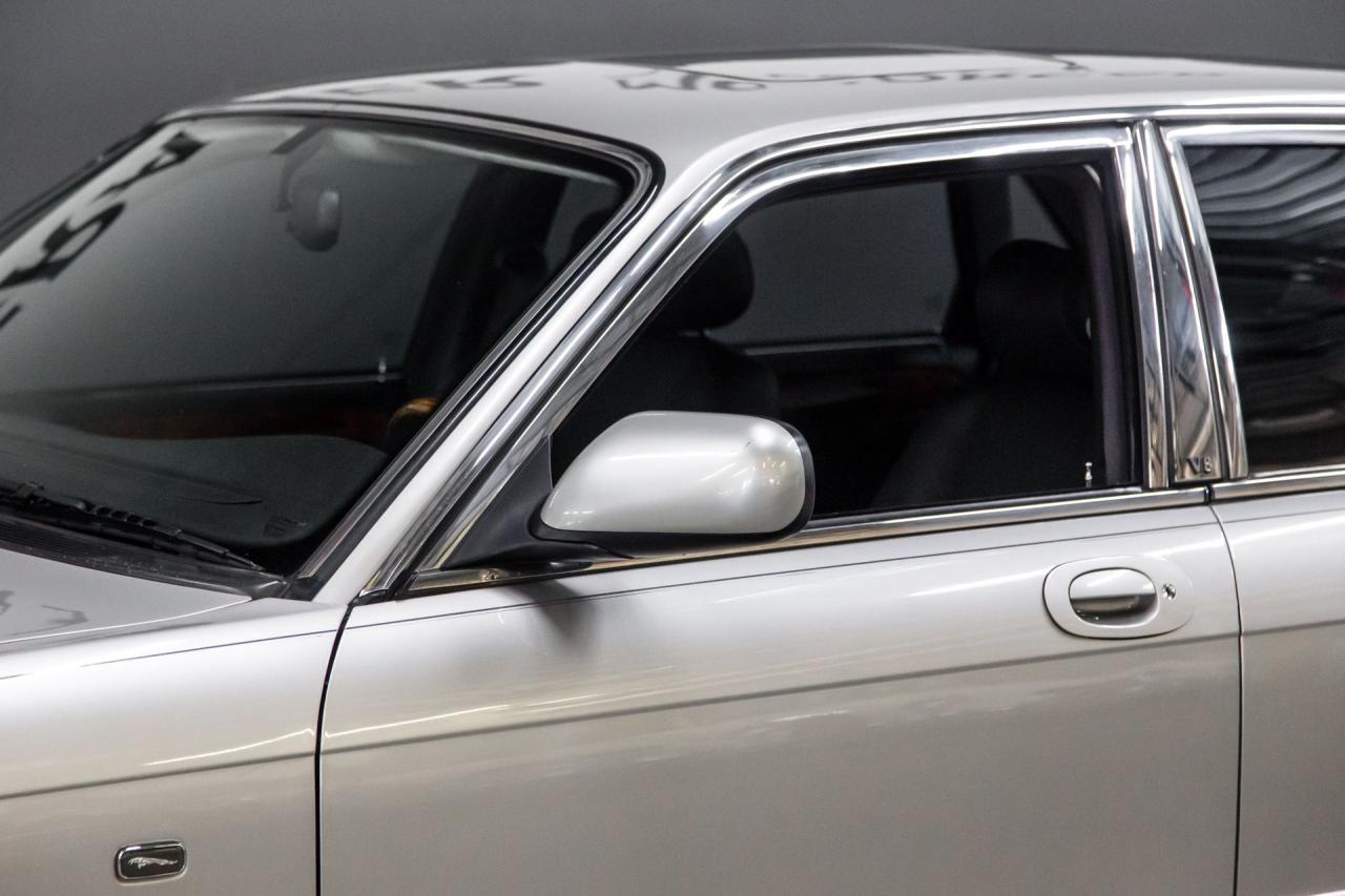 1999 Jaguar XJR SUPERCHARGED V8