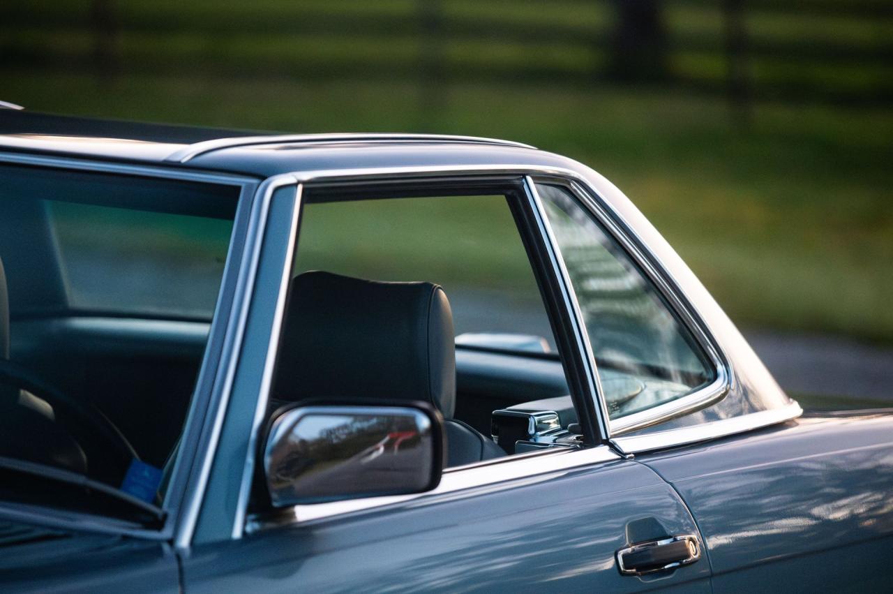 1986 Mercedes - Benz 560 SL