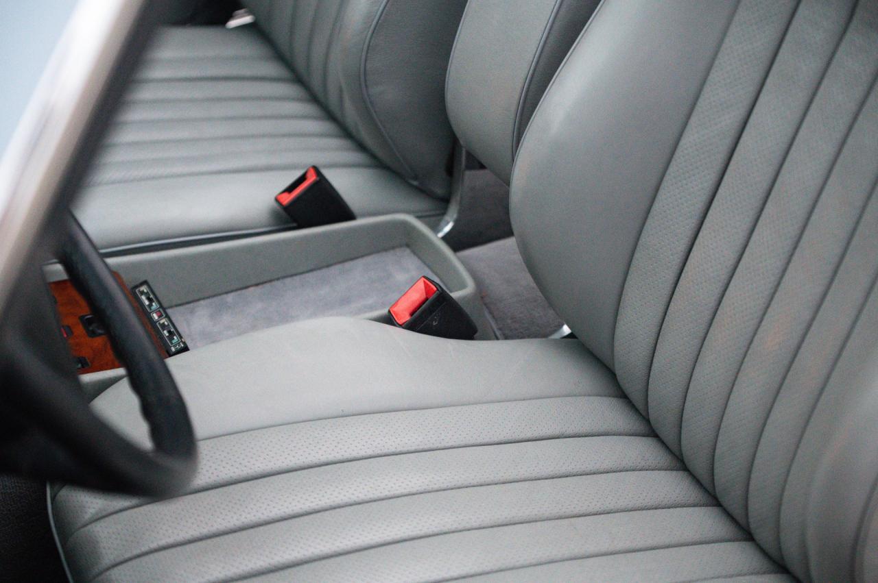 1986 Mercedes - Benz 560 SL