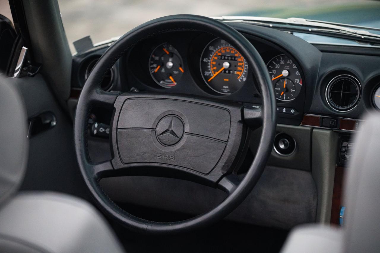 1986 Mercedes - Benz 560 SL