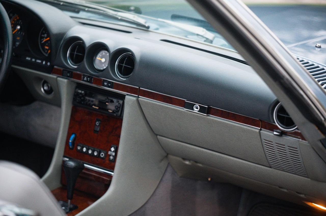 1986 Mercedes - Benz 560 SL