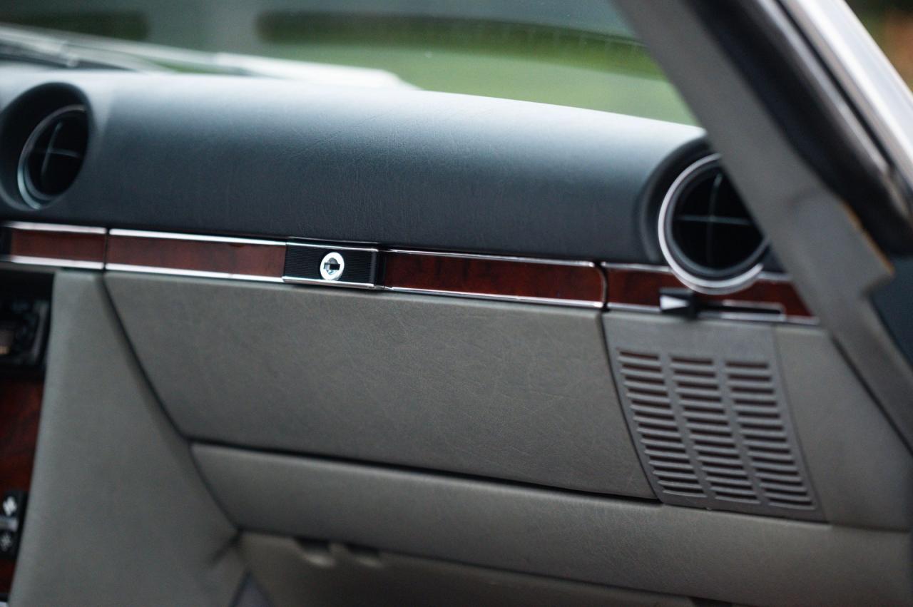 1986 Mercedes - Benz 560 SL