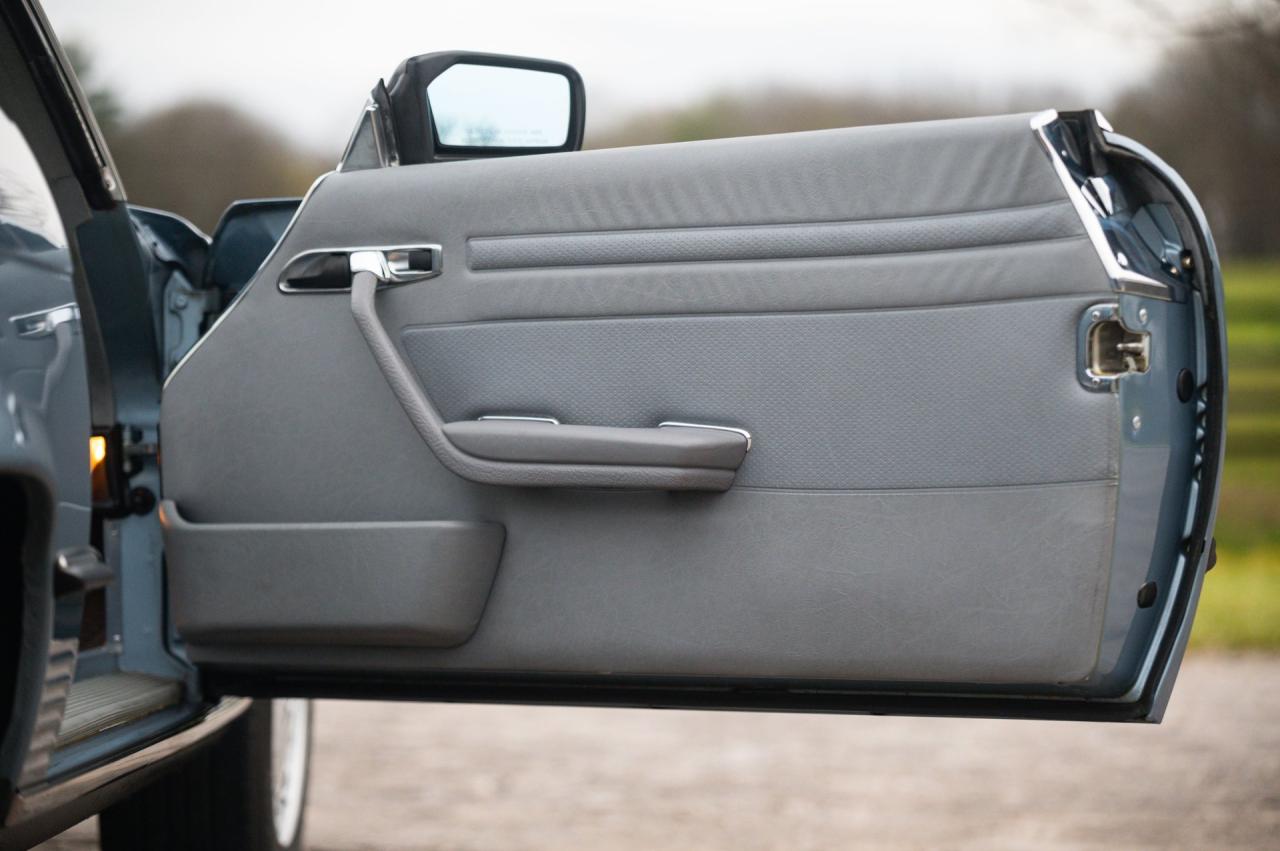 1986 Mercedes - Benz 560 SL