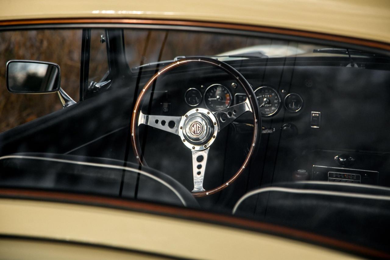 1968 MG MGB with OVERDRIVE