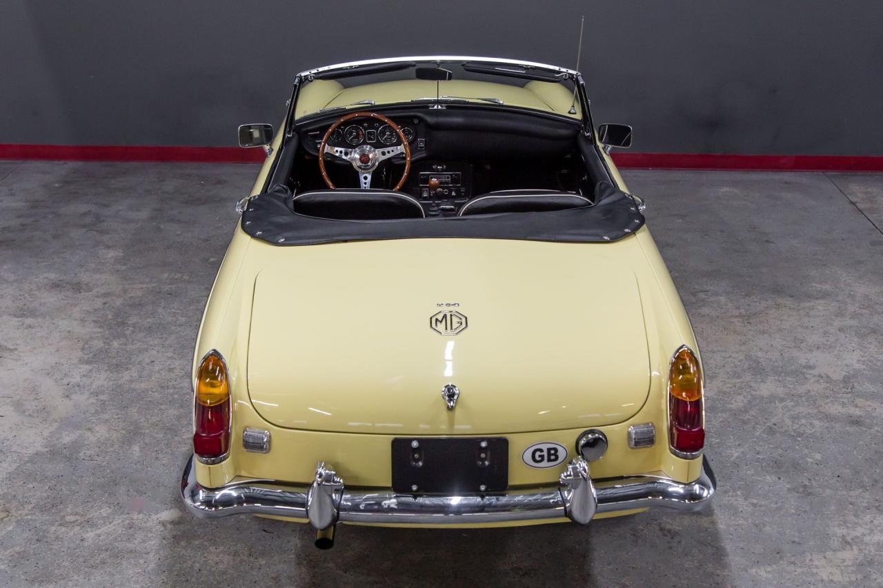 1968 MG MGB with OVERDRIVE