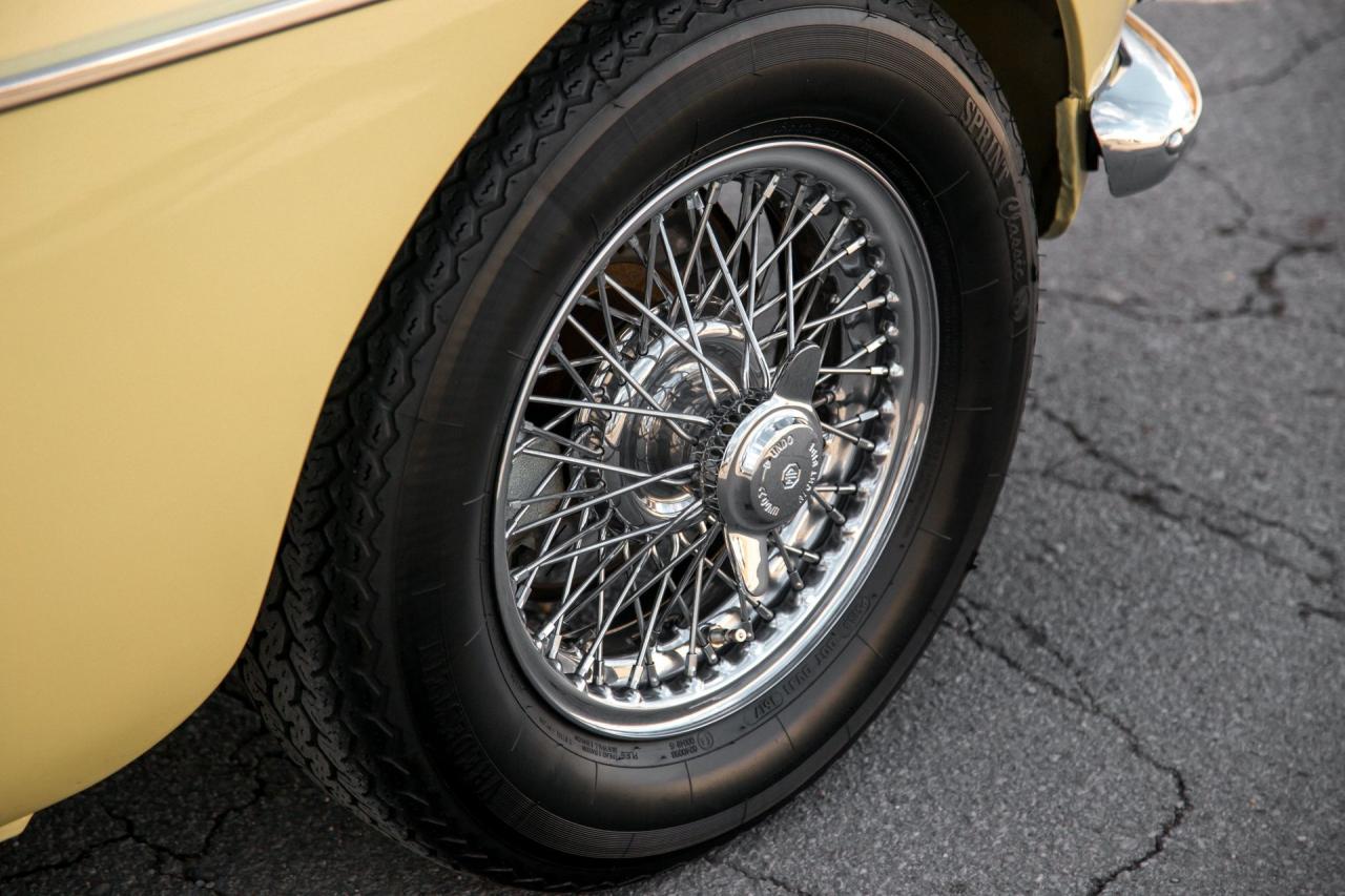 1968 MG MGB with OVERDRIVE