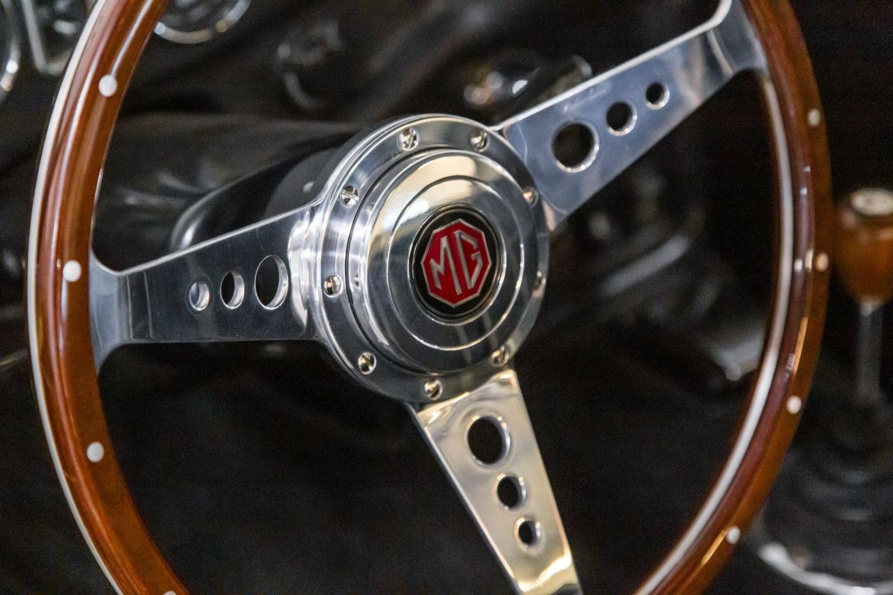 1968 MG MGB with OVERDRIVE