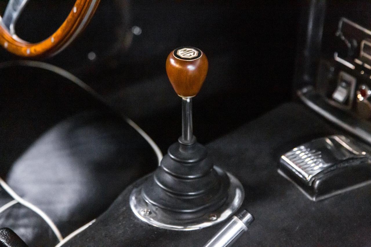 1968 MG MGB with OVERDRIVE