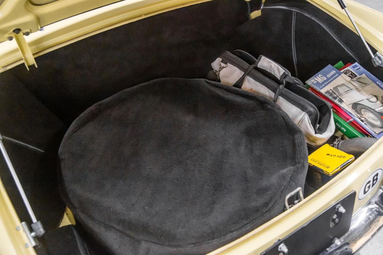 1968 MG MGB with OVERDRIVE