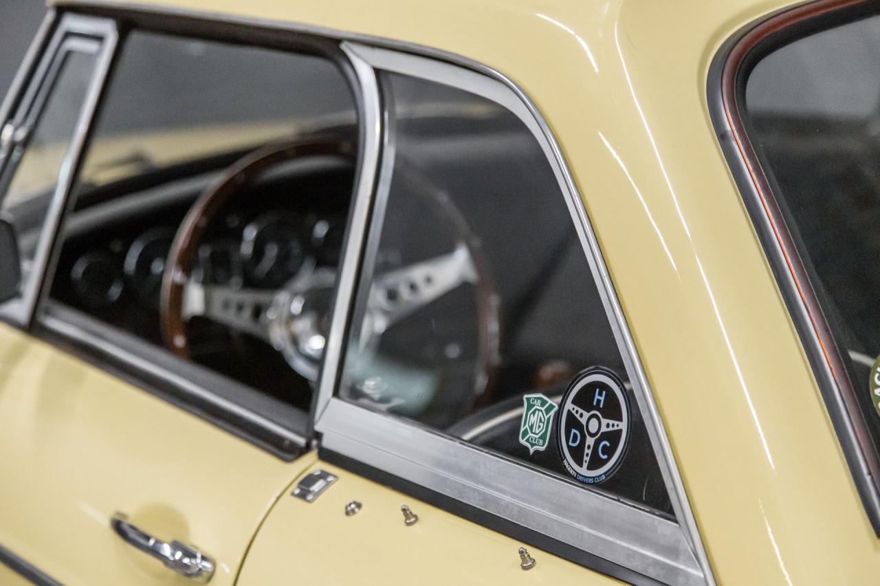 1968 MG MGB with OVERDRIVE