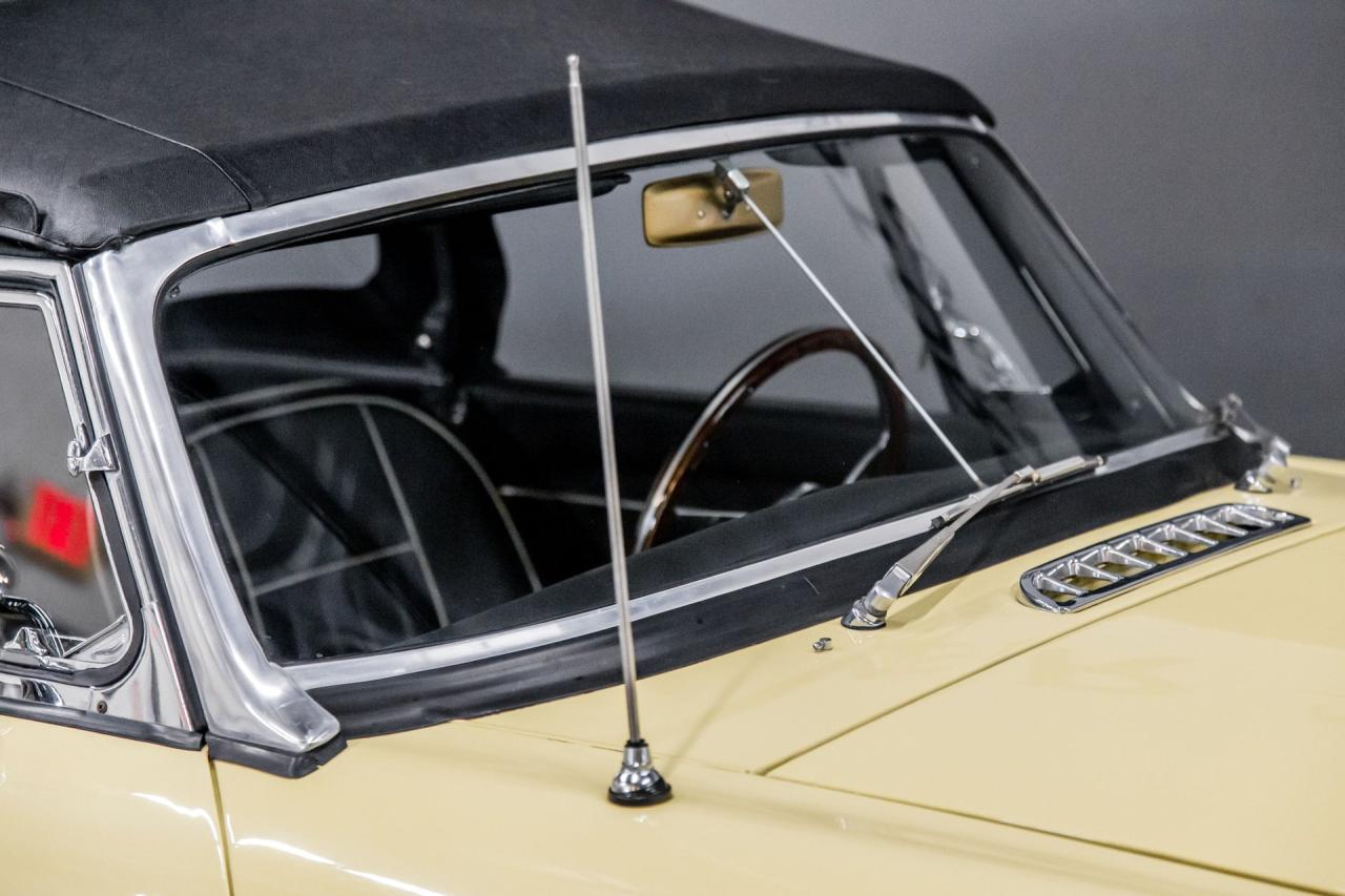 1968 MG MGB with OVERDRIVE