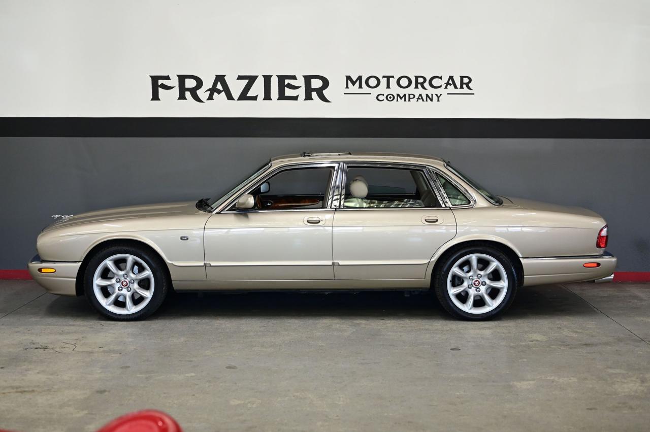 1999 Jaguar XJR SUPERCHARGED V8