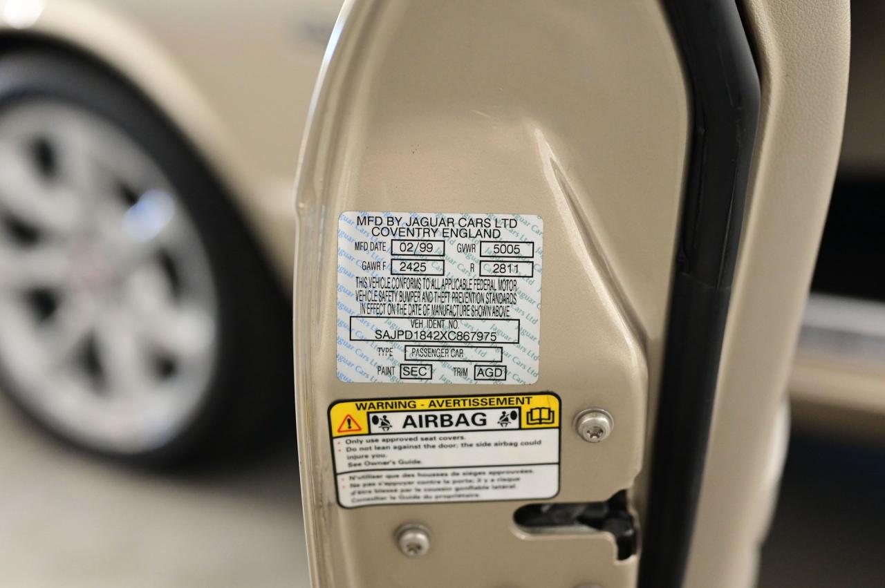 1999 Jaguar XJR SUPERCHARGED V8