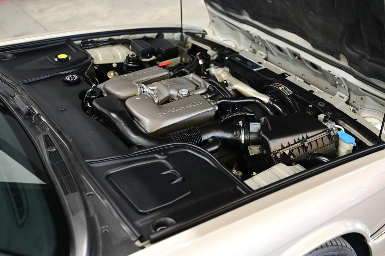 1999 Jaguar XJR SUPERCHARGED V8
