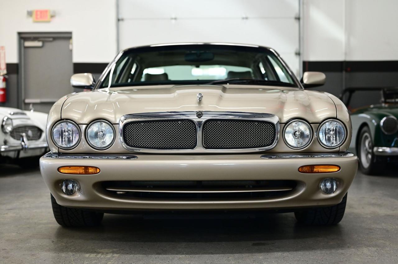 1999 Jaguar XJR SUPERCHARGED V8