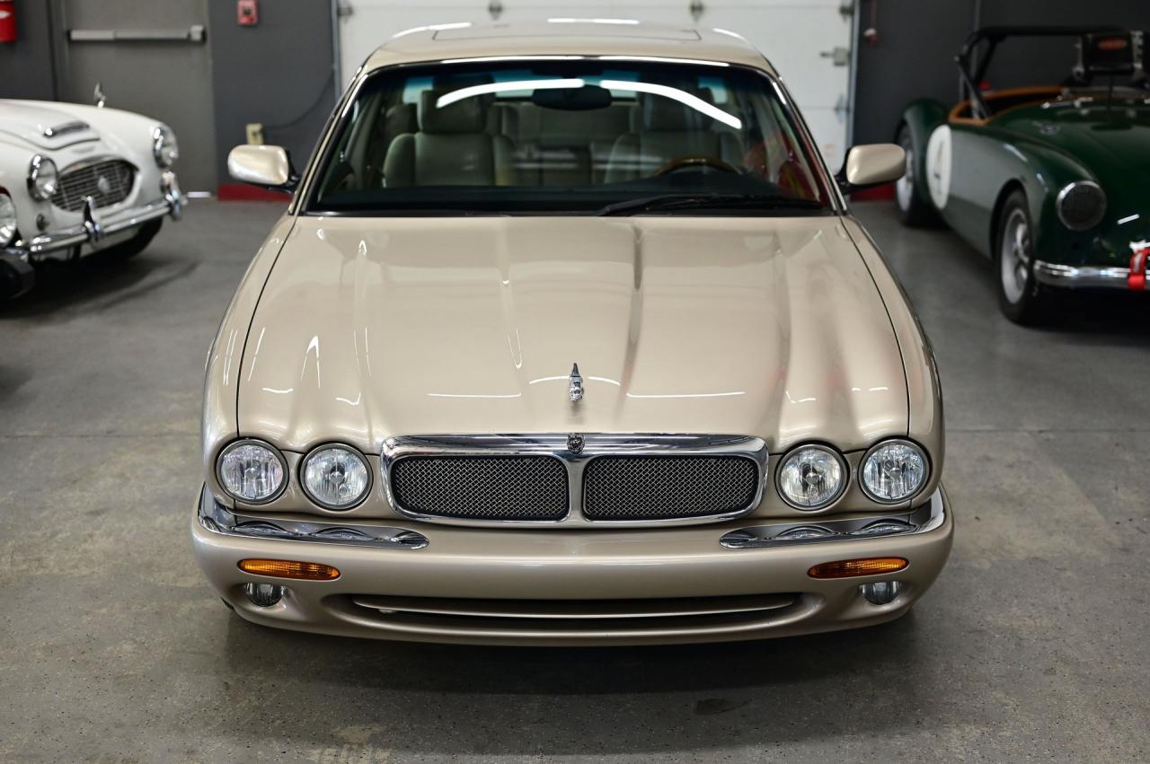 1999 Jaguar XJR SUPERCHARGED V8