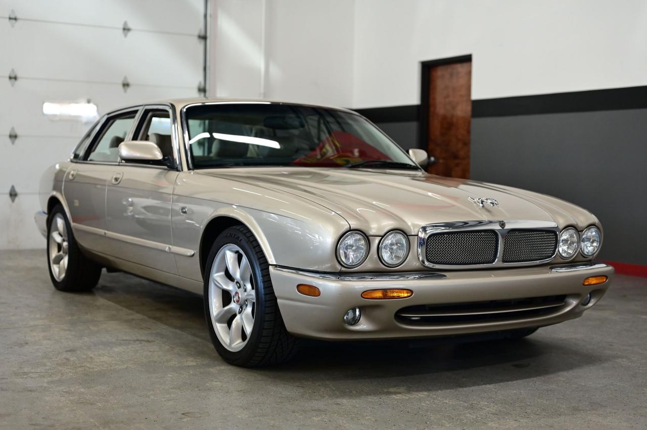 1999 Jaguar XJR SUPERCHARGED V8