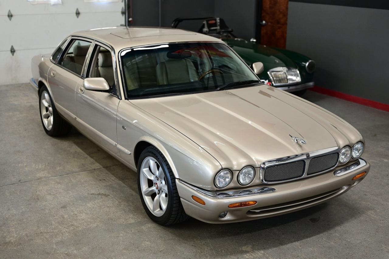 1999 Jaguar XJR SUPERCHARGED V8