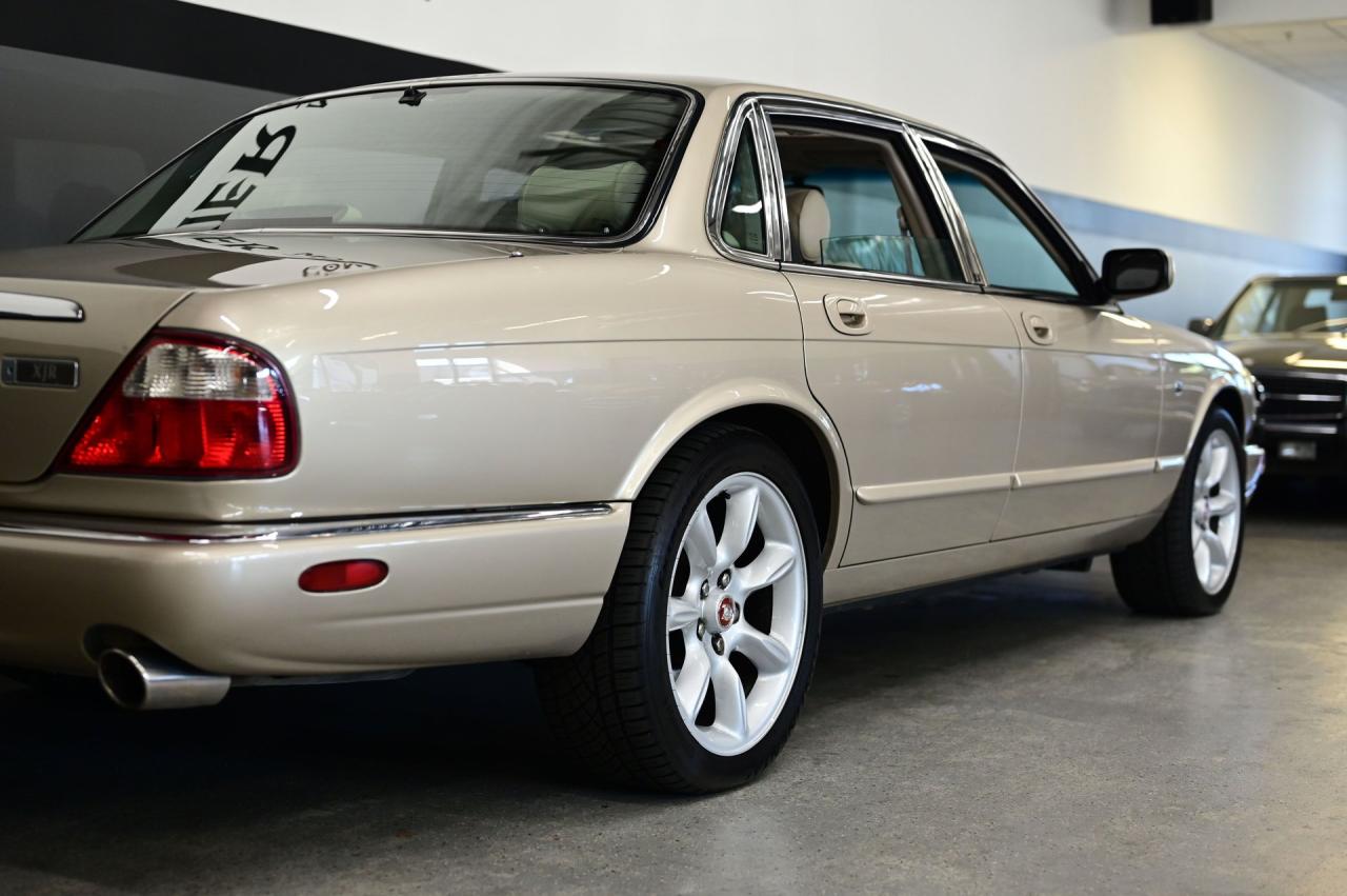 1999 Jaguar XJR SUPERCHARGED V8
