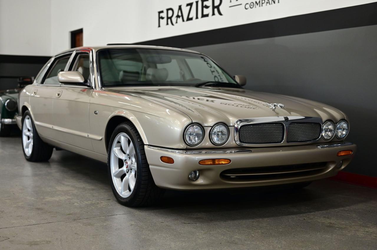 1999 Jaguar XJR SUPERCHARGED V8