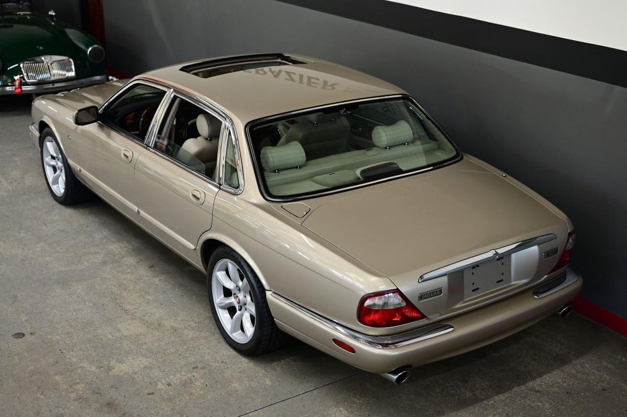 1999 Jaguar XJR SUPERCHARGED V8