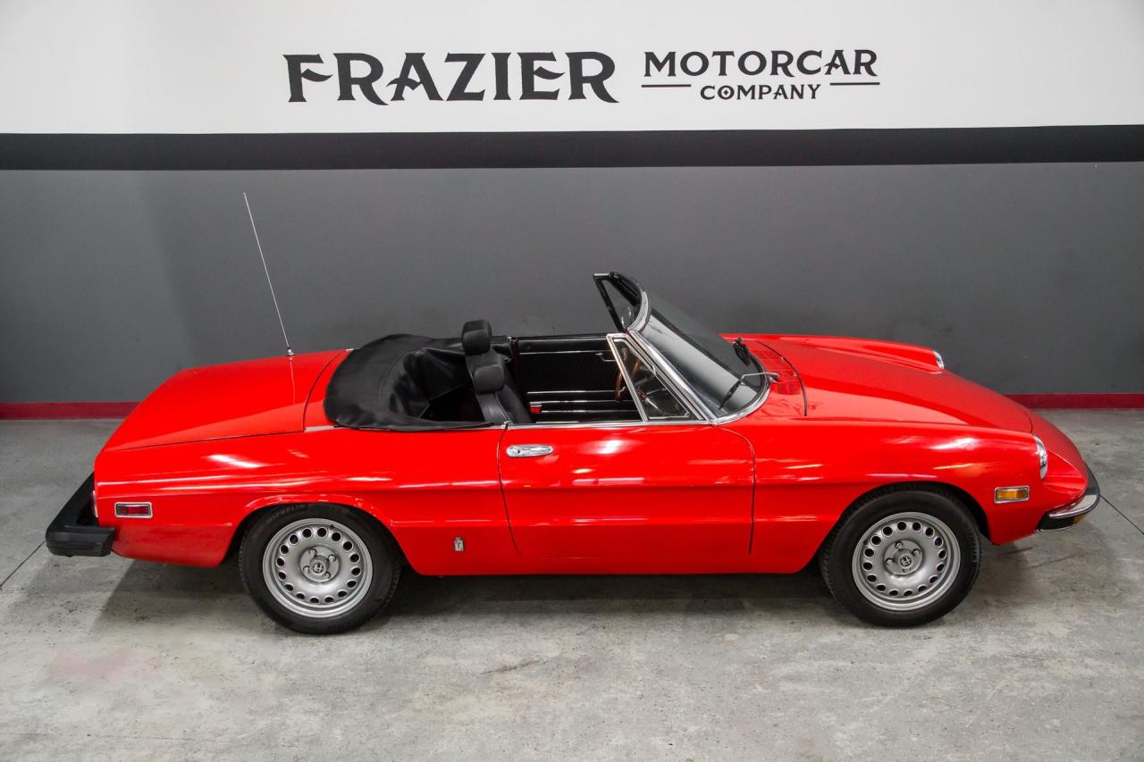 1975 Alfa Romeo 2000 Spider Veloce
