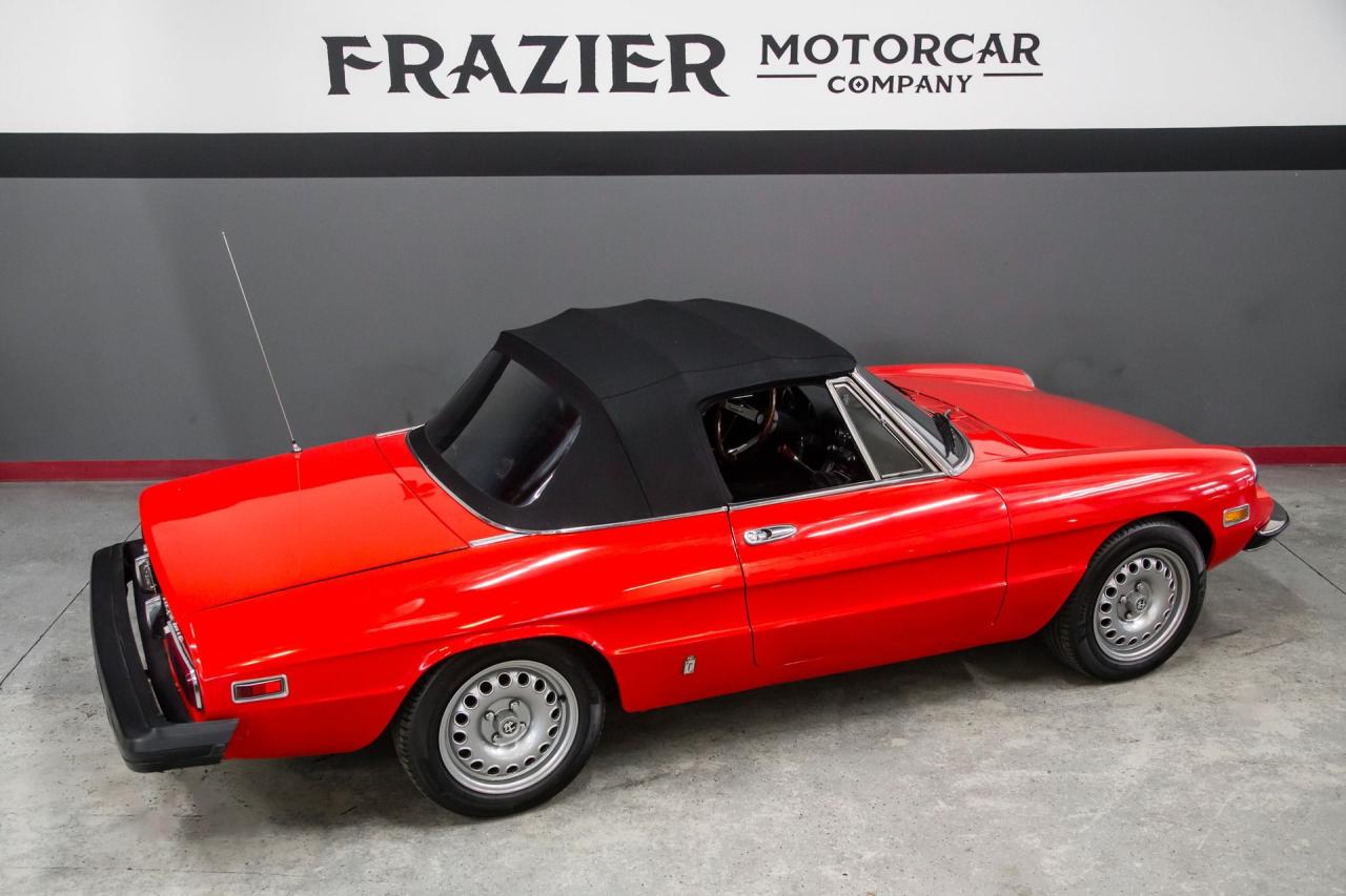1975 Alfa Romeo 2000 Spider Veloce