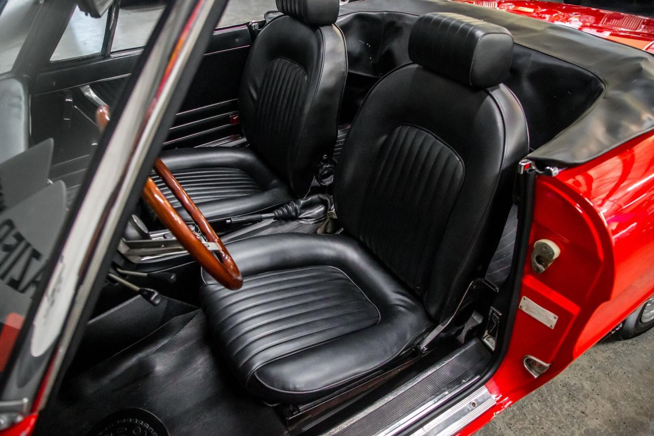 1975 Alfa Romeo 2000 Spider Veloce