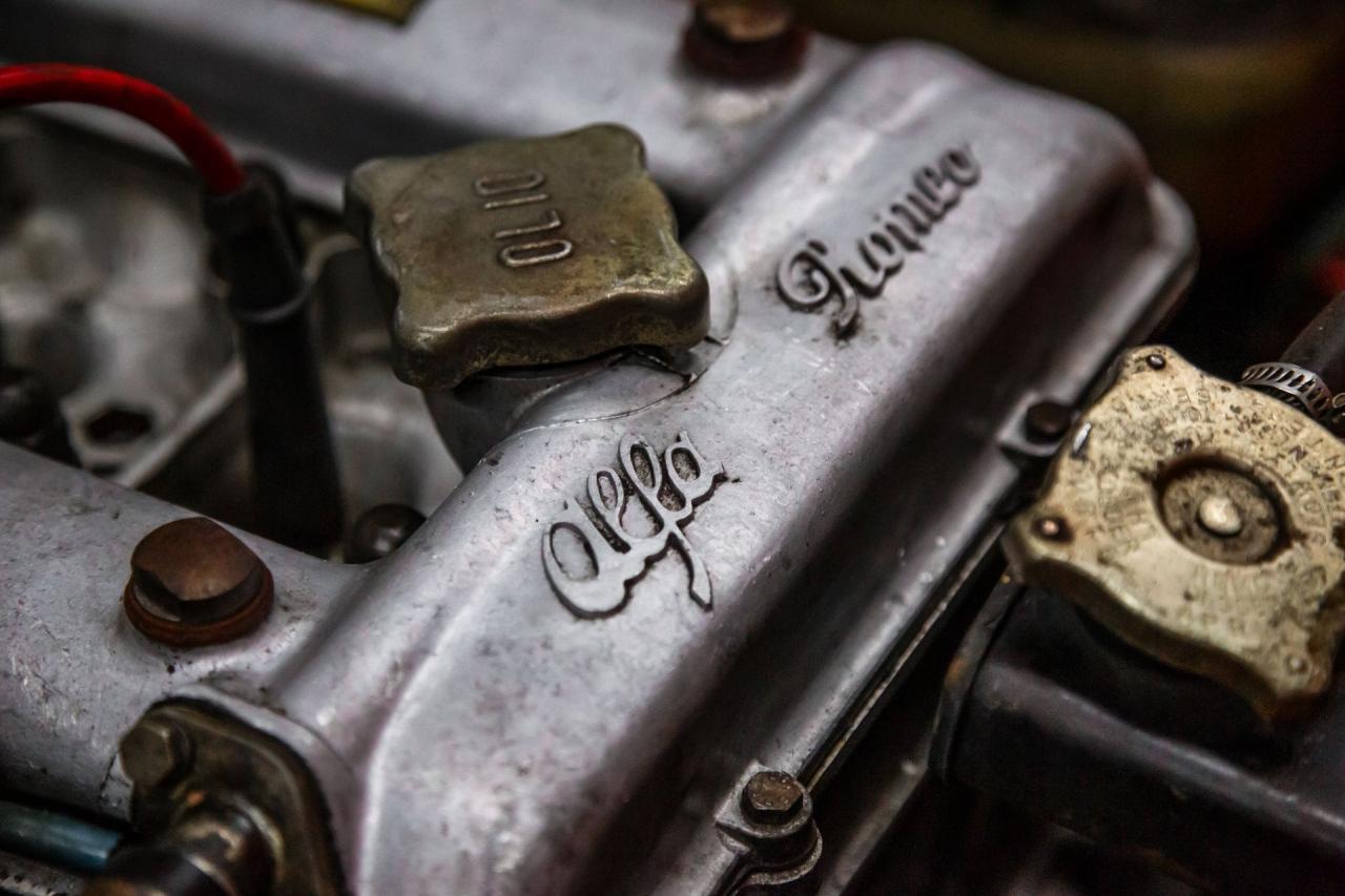 1975 Alfa Romeo 2000 Spider Veloce