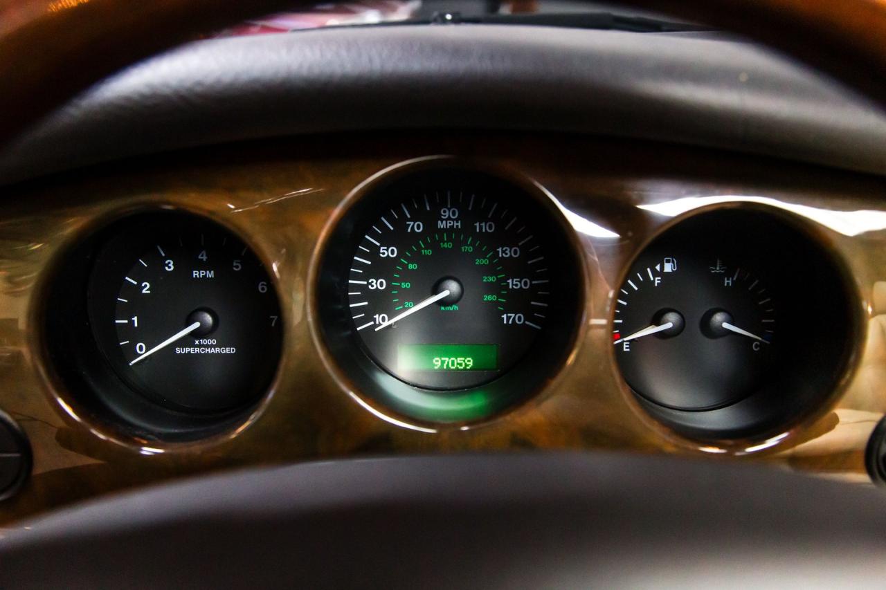 2001 Jaguar XJR SUPERCHARGED V8
