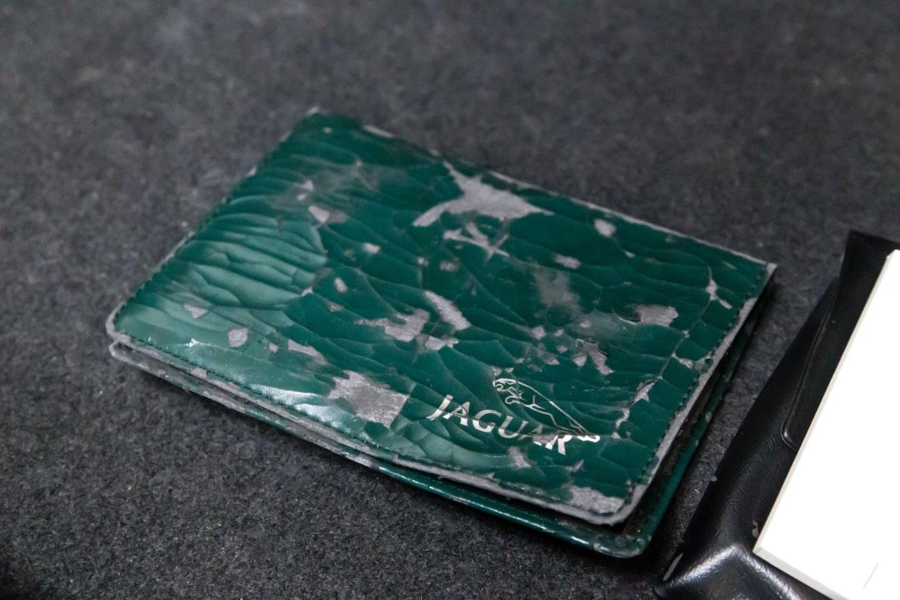 2001 Jaguar XJR SUPERCHARGED V8