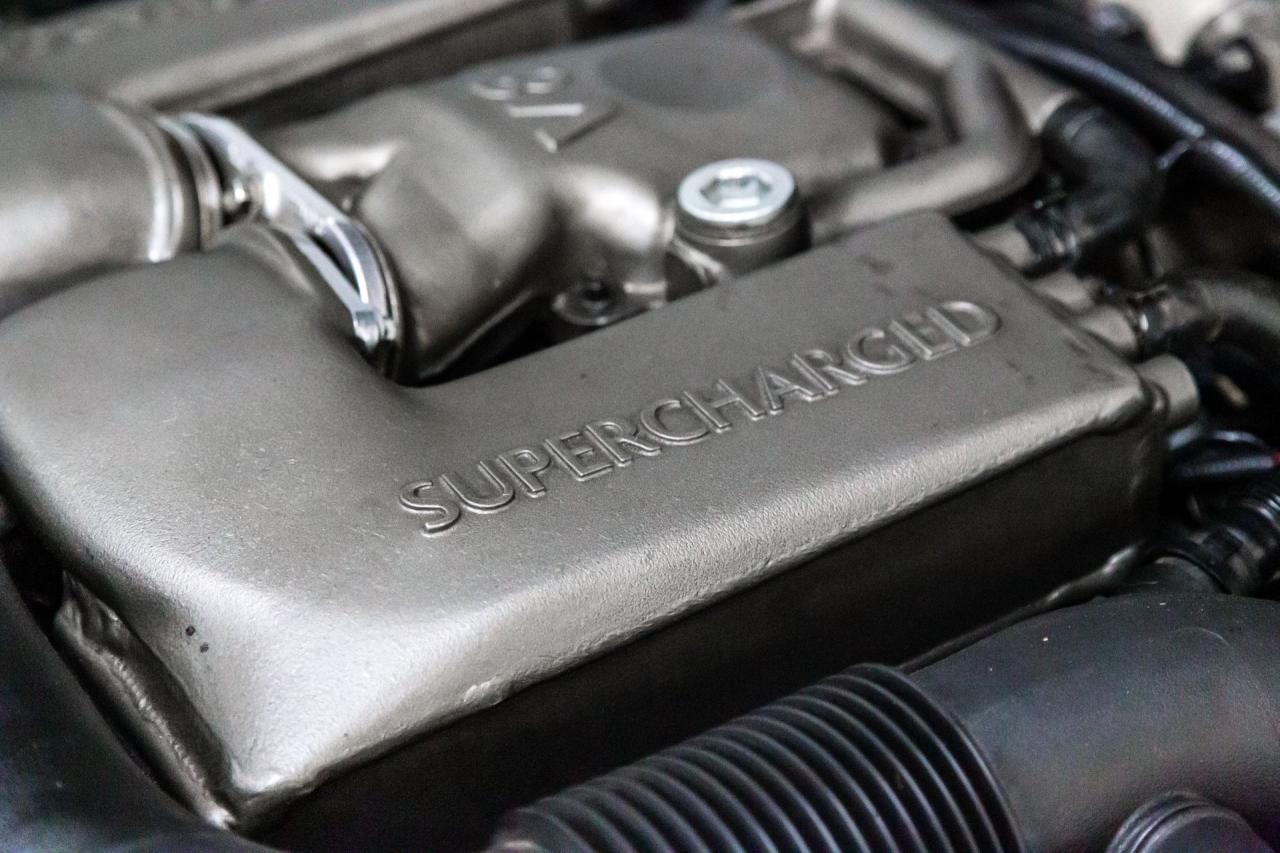 2001 Jaguar XJR SUPERCHARGED V8