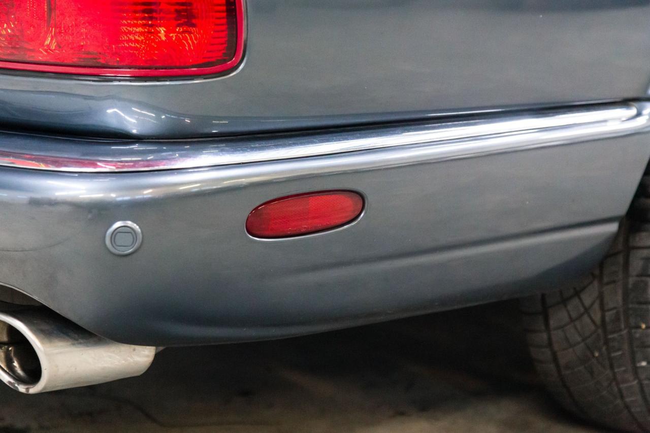2001 Jaguar XJR SUPERCHARGED V8