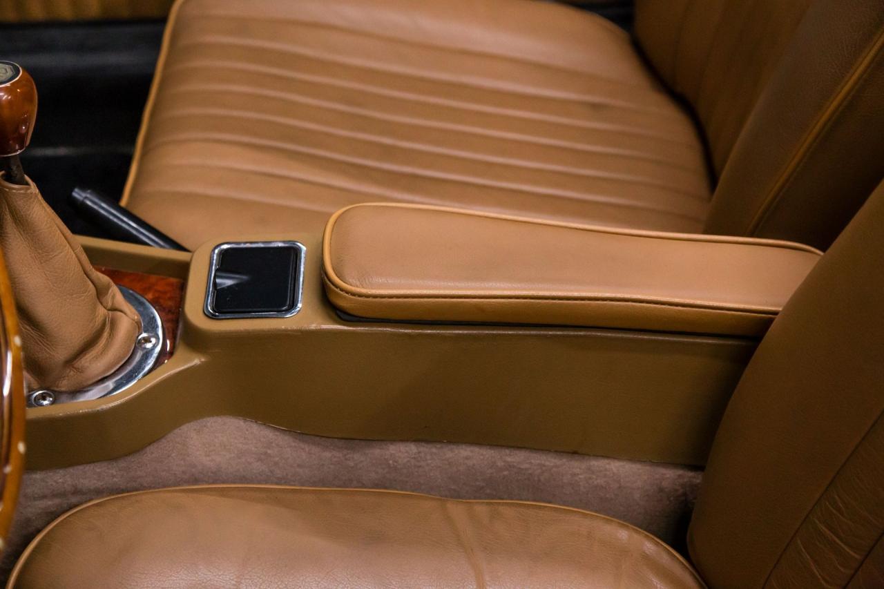 1974 MG MGB with OVERDRIVE